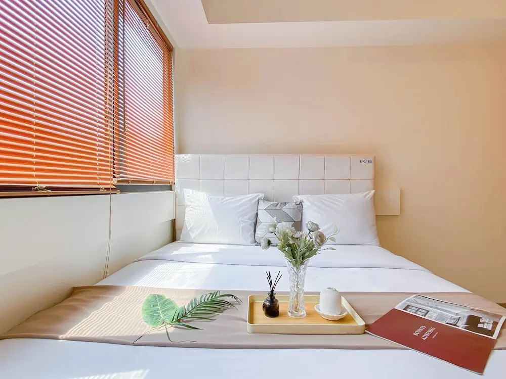 Brand New 1Br With Working Room At Meikarta Apartment