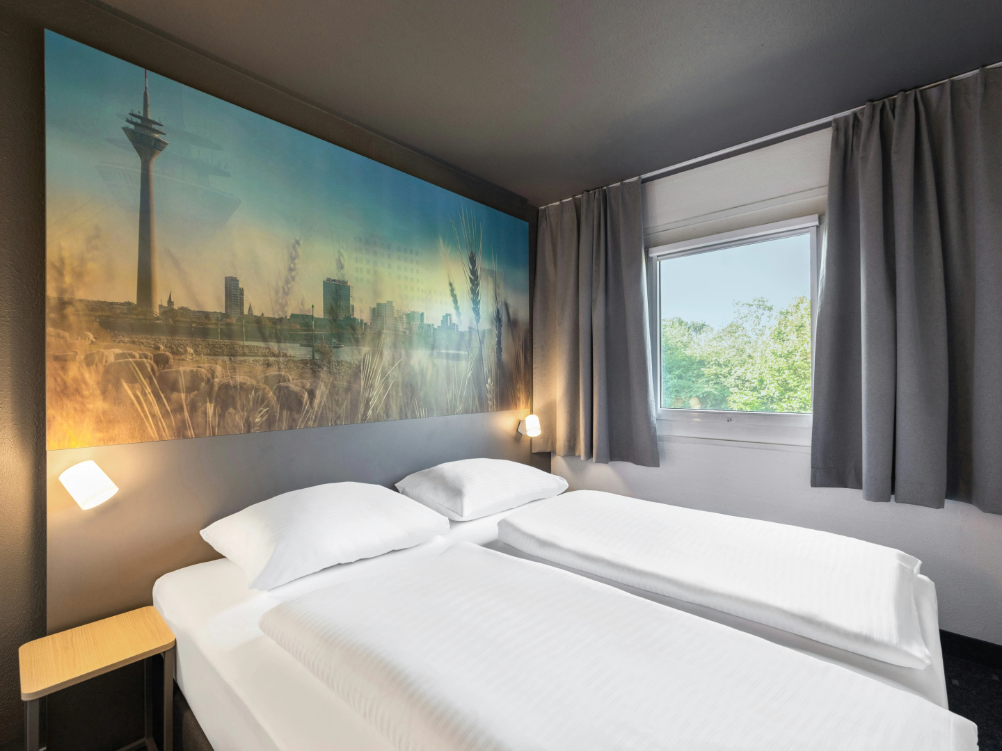 Foto - B&B HOTEL Düsseldorf-Lintorf