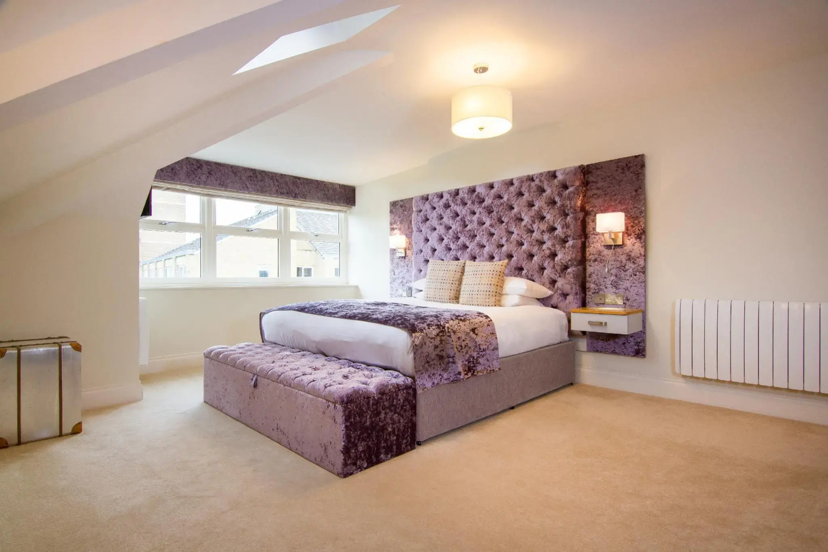 Photo - White Hart Hotel & Apartments