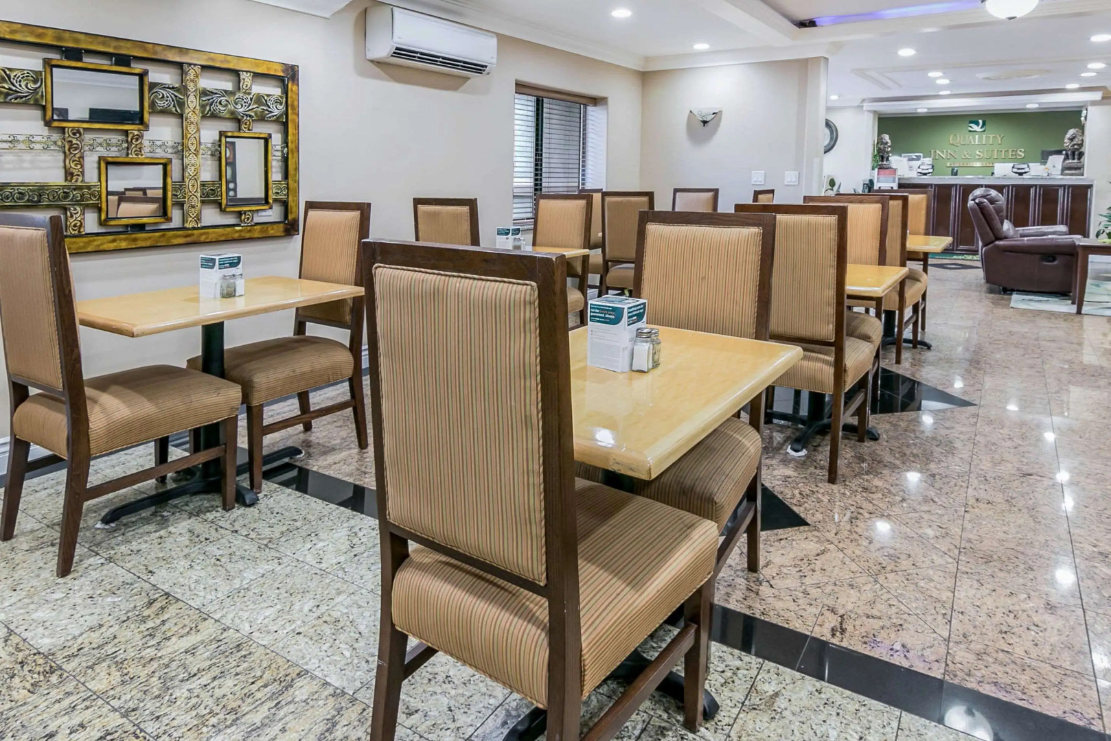 Foto - Quality Inn & Suites Atlanta Airport South