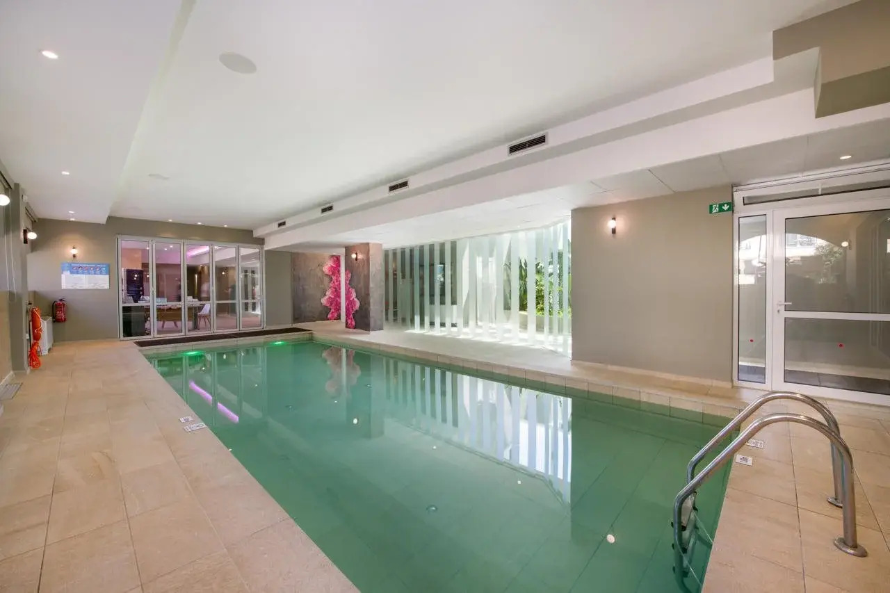 Photo - Kalyves Beach Hotel