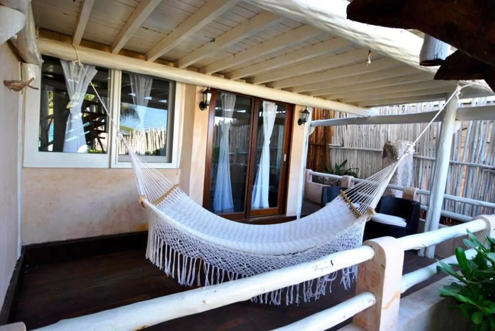 Foto - Villa Las Estrellas Tulum - located at the party zone