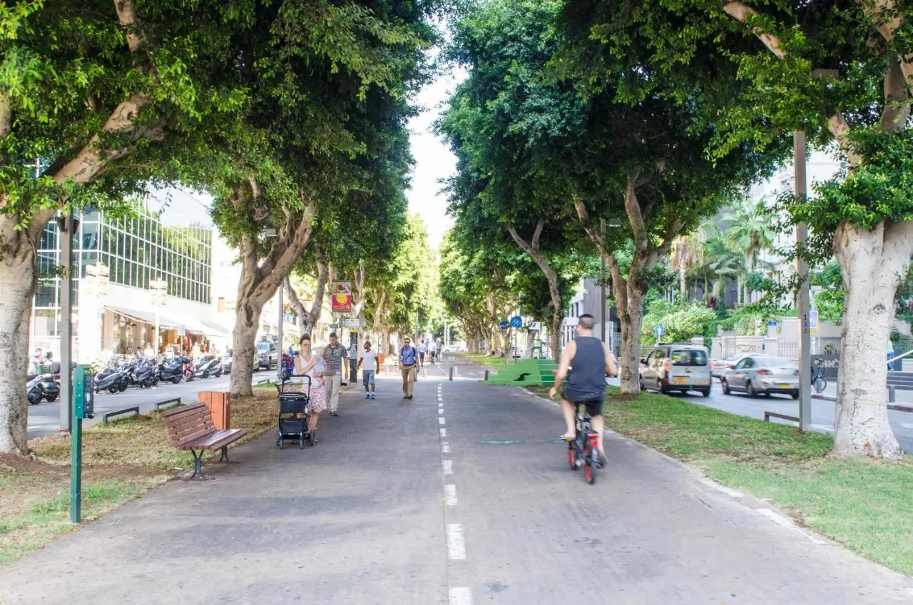 Photo - Theodor Rothschild Tel-Aviv