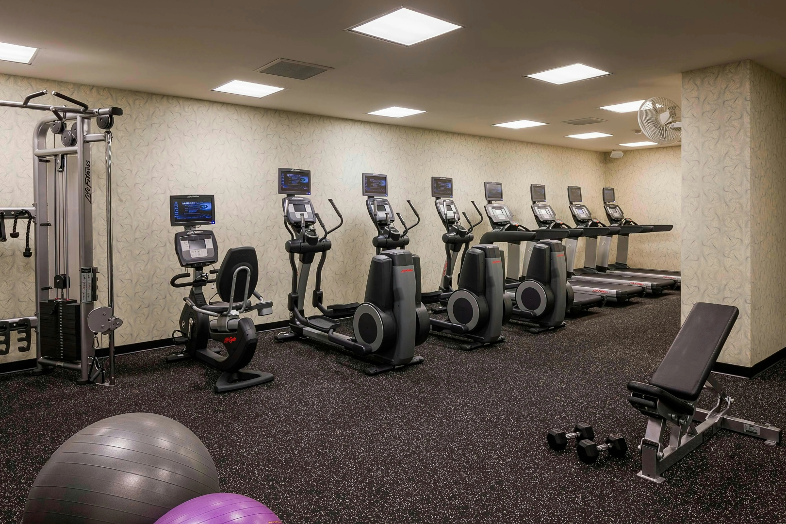 Photo - Courtyard by Marriott San Diego Downtown