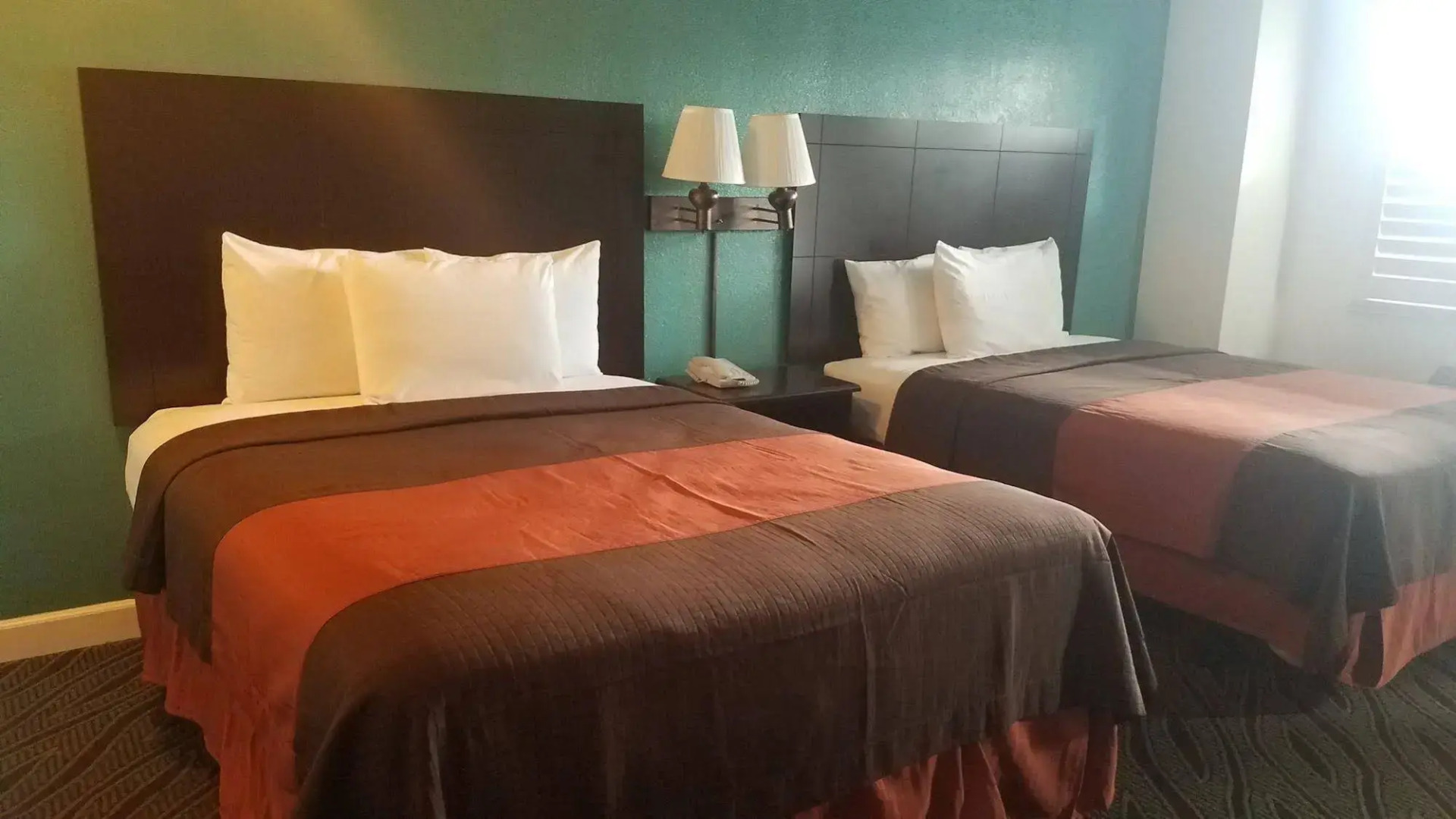 Foto - Sunset West Hotel, SureStay Collection By Best Western