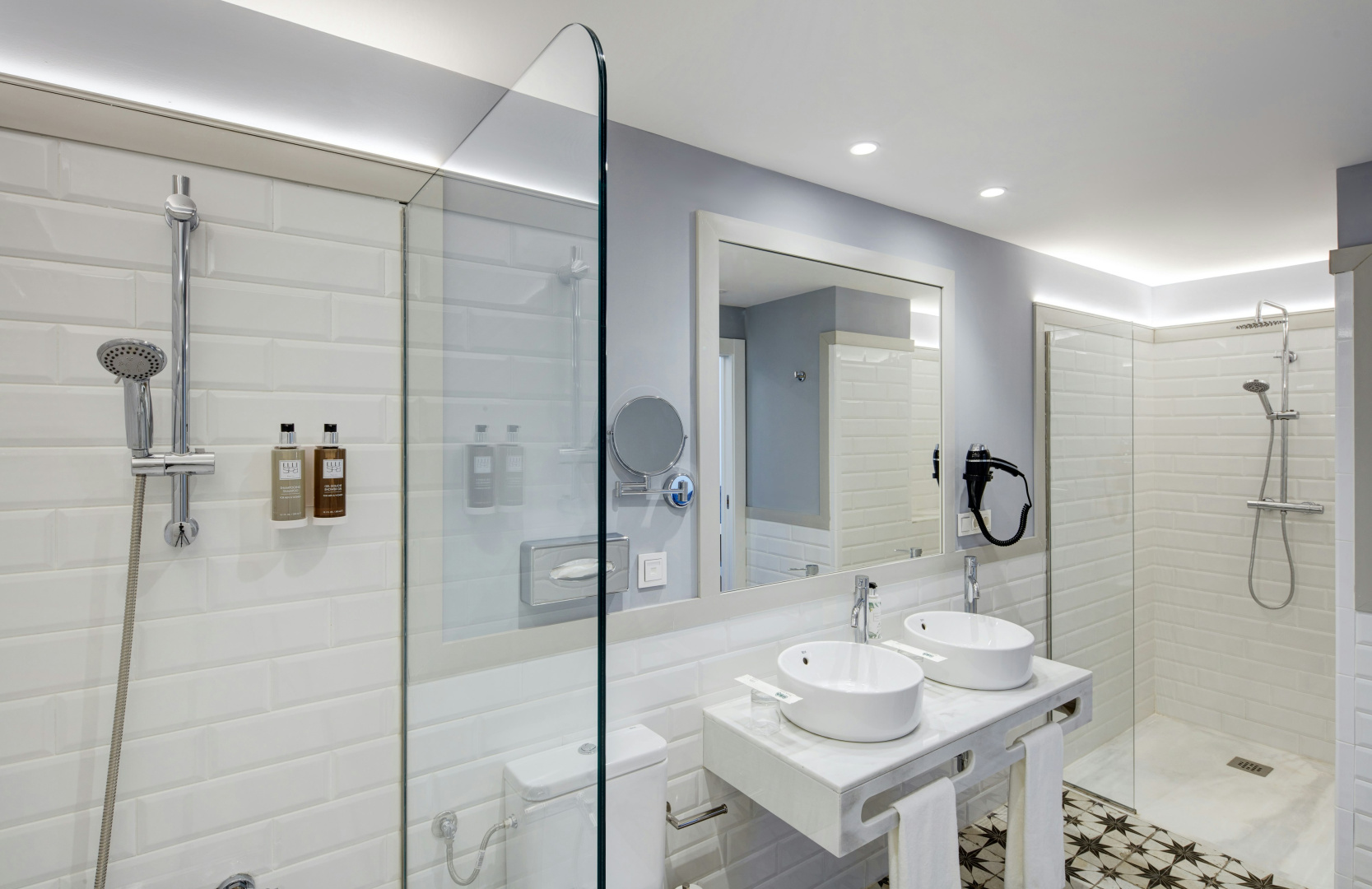Photo - Sercotel Granada Suites