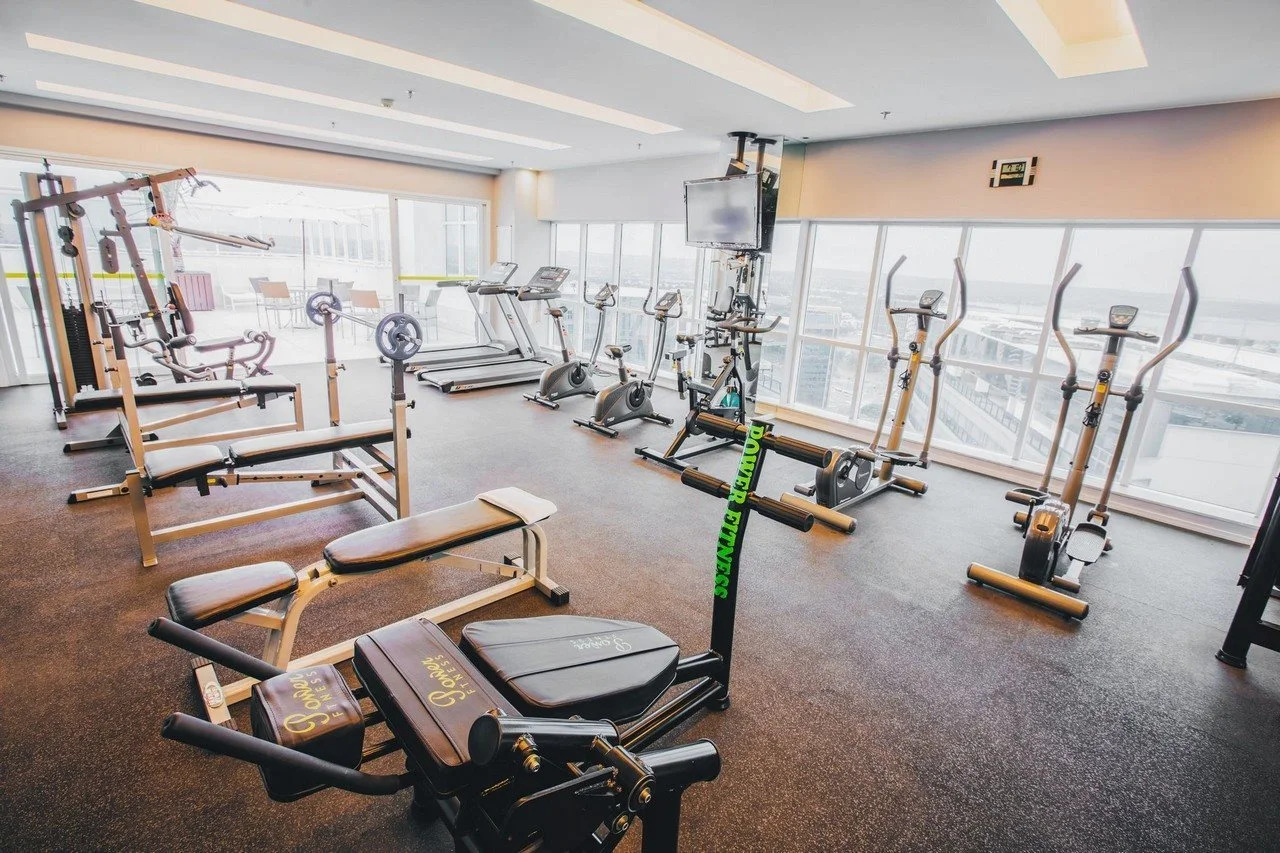 Photo - Saint Moritz Hplus Express