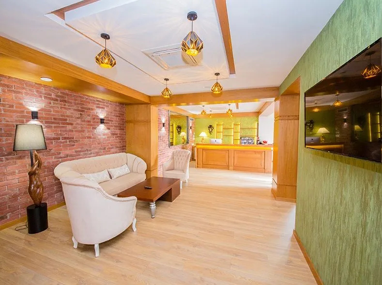 Photo - F&m Hotel