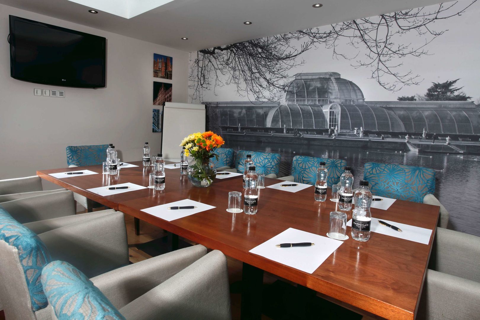 Photo - Seraphine Hammersmith Hotel