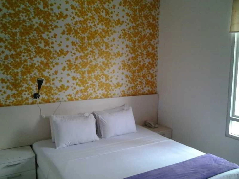 Photo - Hotel O Gambir Near Juanda Station Formerly Bunga Dahlia