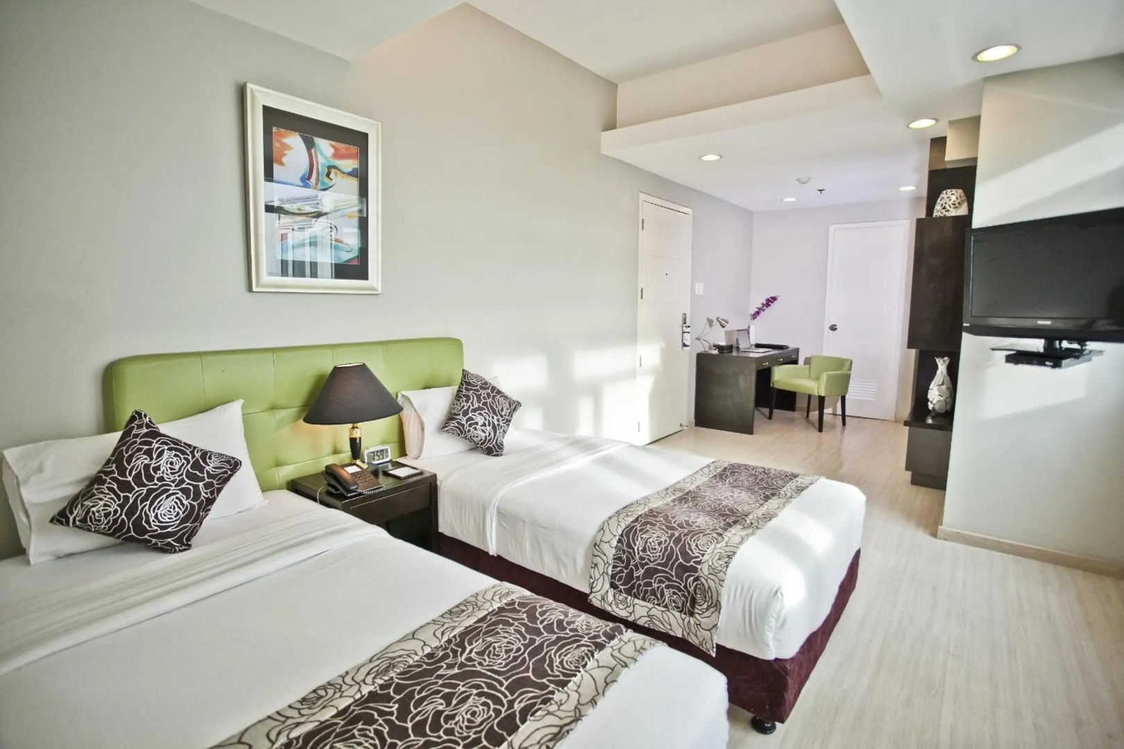 Foto - The Exchange Regency Residence Hotel