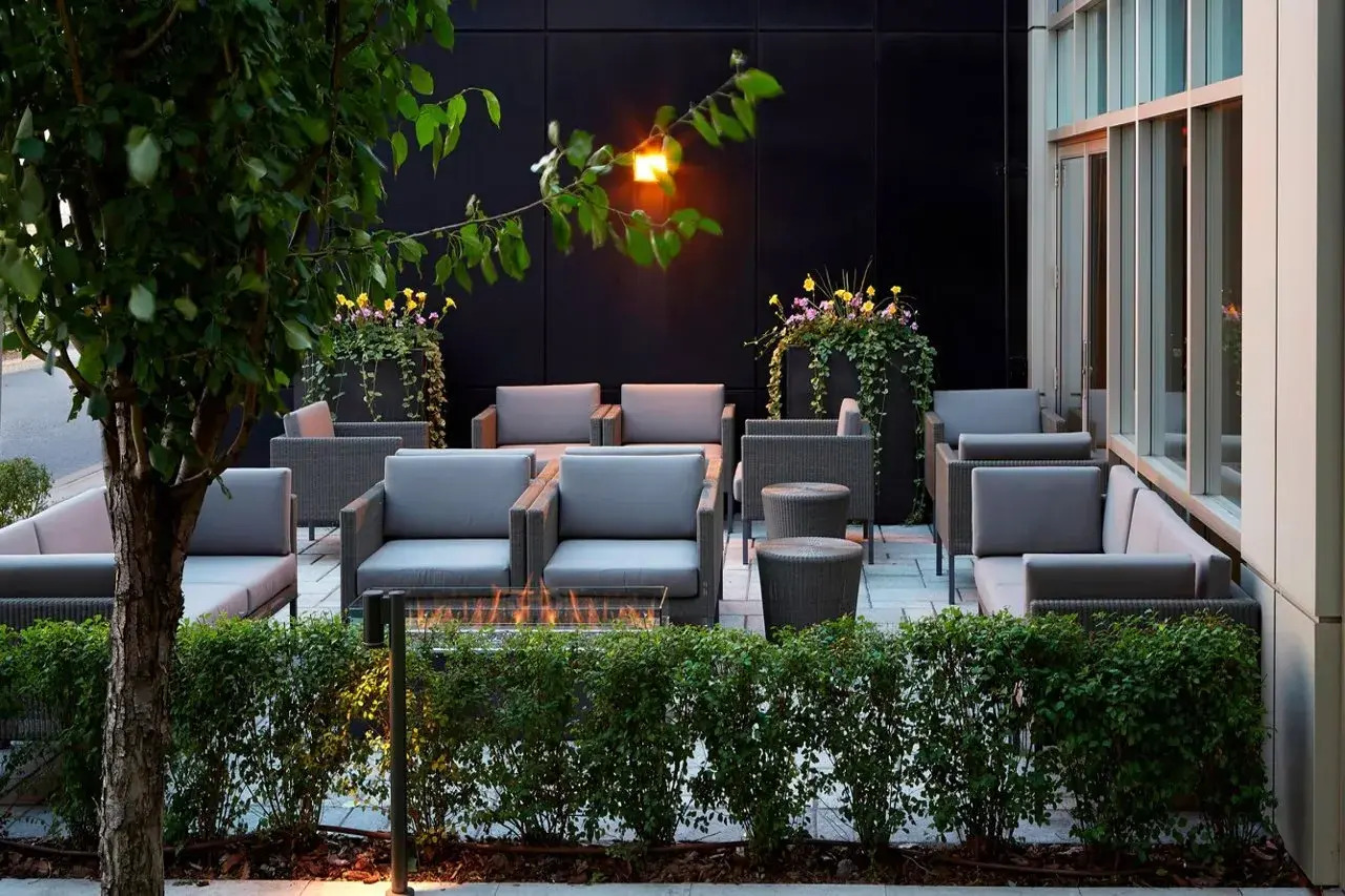 Photo - Courtyard by Marriott Montreal Airport