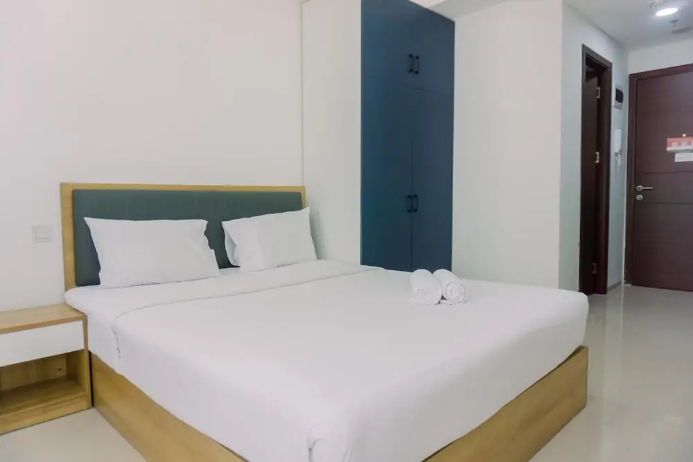 Good Deal And Homey Studio Pacific Garden Apartment