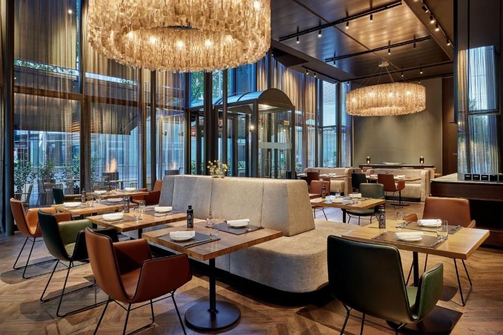 Photo - Basel Marriott Hotel