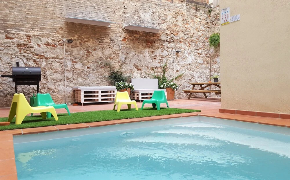 Photo - Ten To Go Hostel