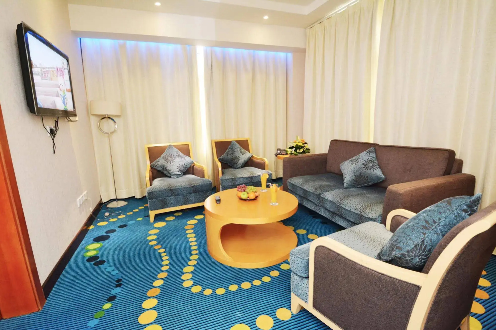 Foto - Sunday Hotel Kingdom Towers Formerly Warwick Al Dabab Hotel