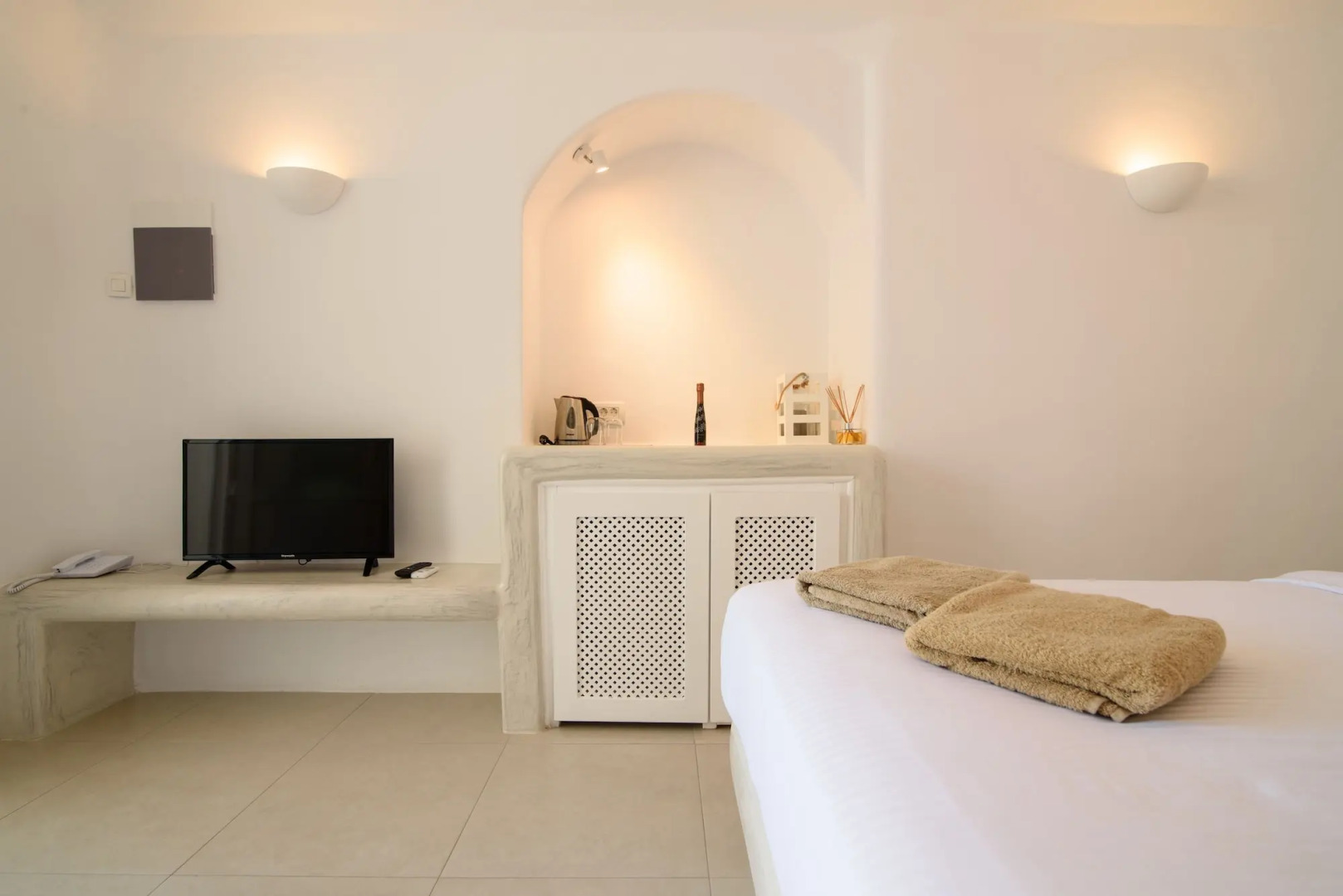 Photo - On the Cliff