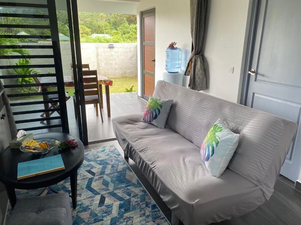 Anaiva Lodge Bora