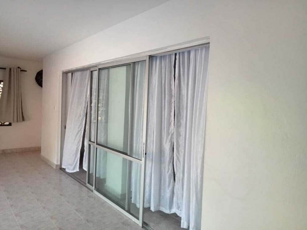 Lux Suites Kivulini  Cottages Diani