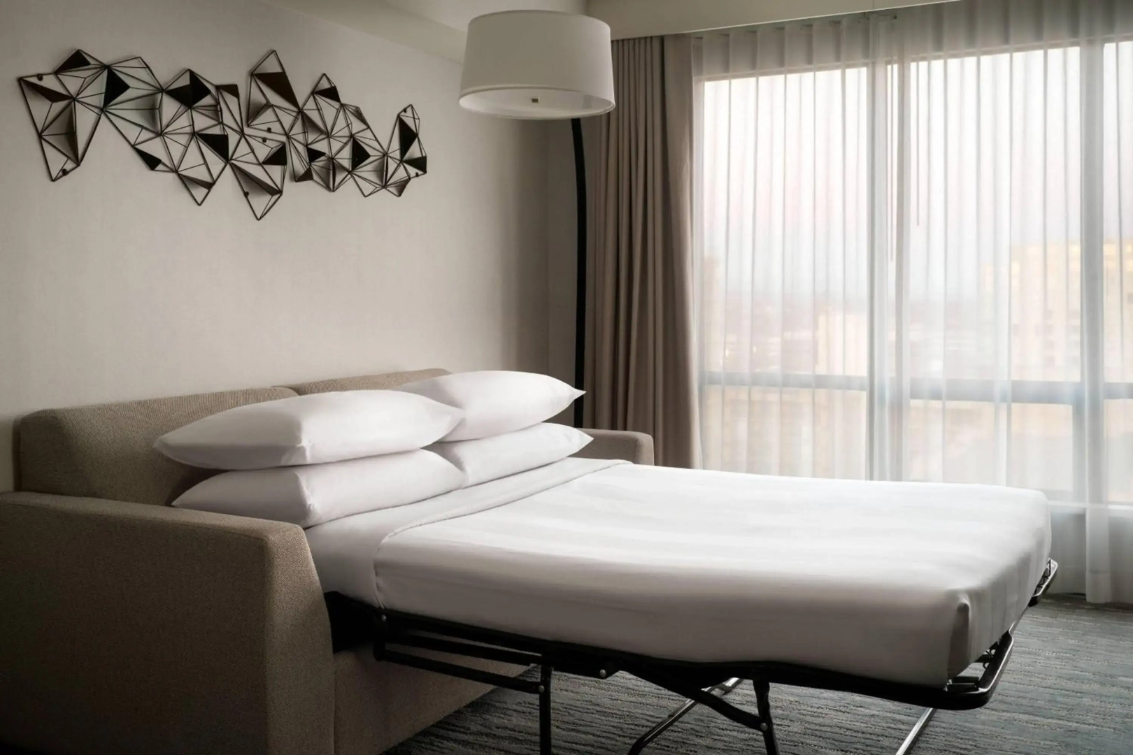 Photo - Vancouver Airport Marriott Hotel