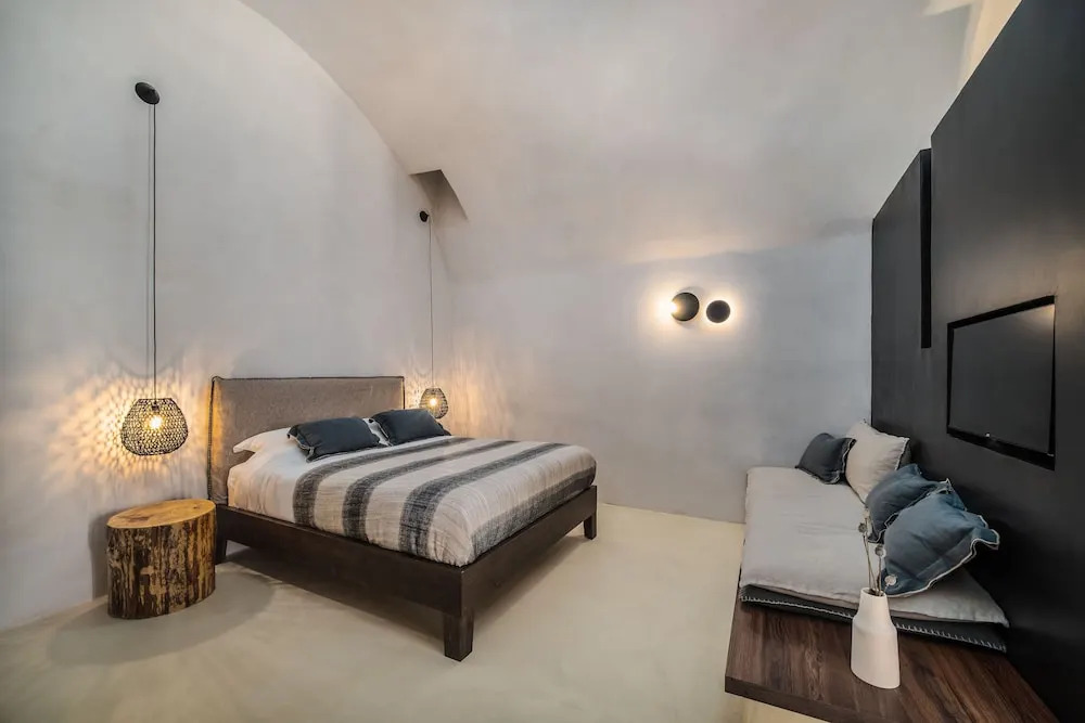 Foto - Phaos 1870, A restored Winery