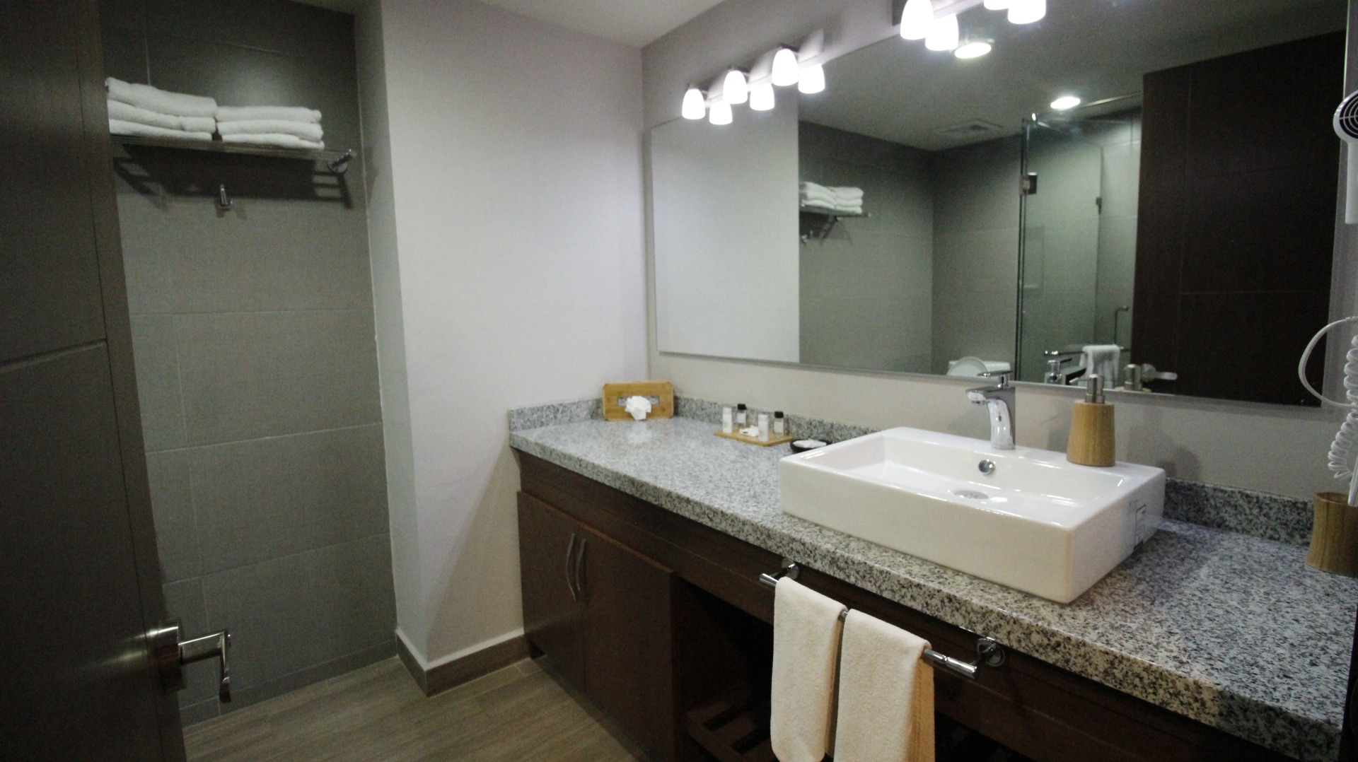 Foto - Varali Grand Hotel