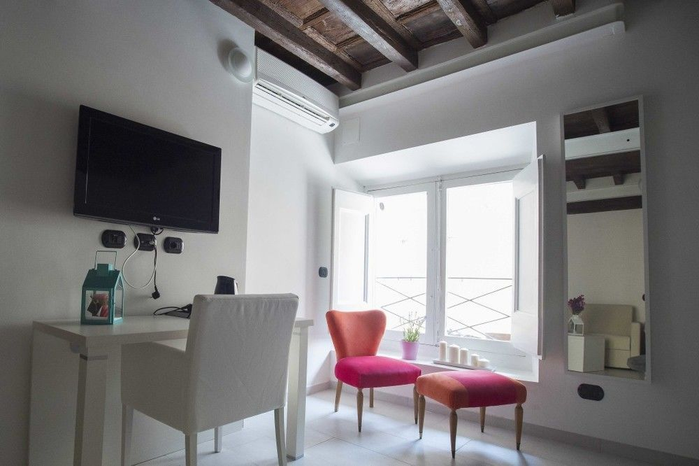 Photo - Flowers Apartments Rome City Center