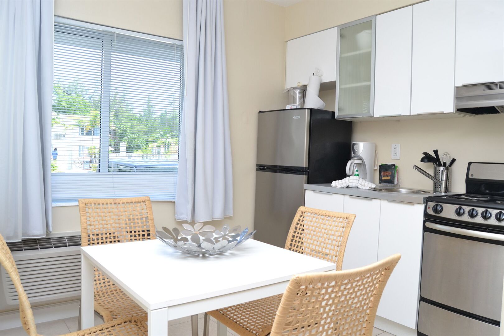 Photo - North Beach Hotel