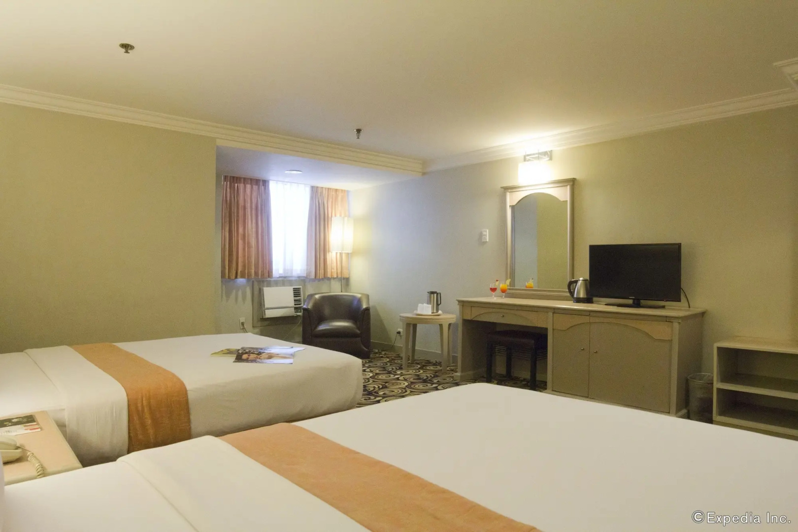 Photo - Riviera Mansion Hotel