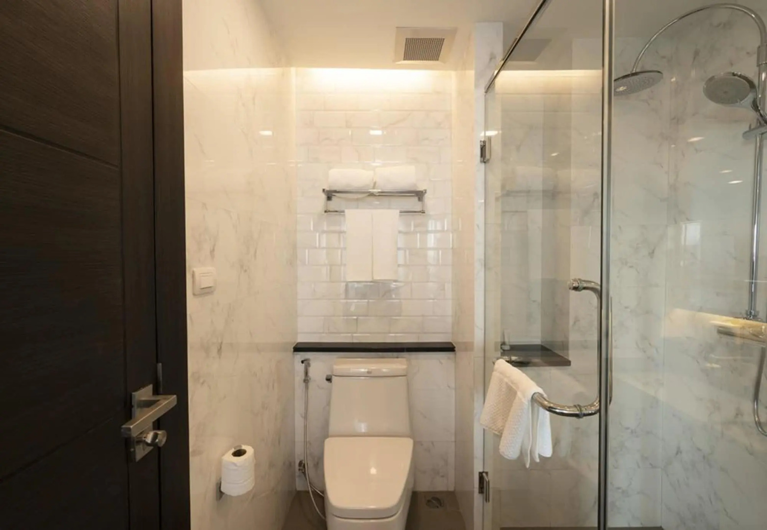 Photo - SureStay Hotel by Best Western Vientiane