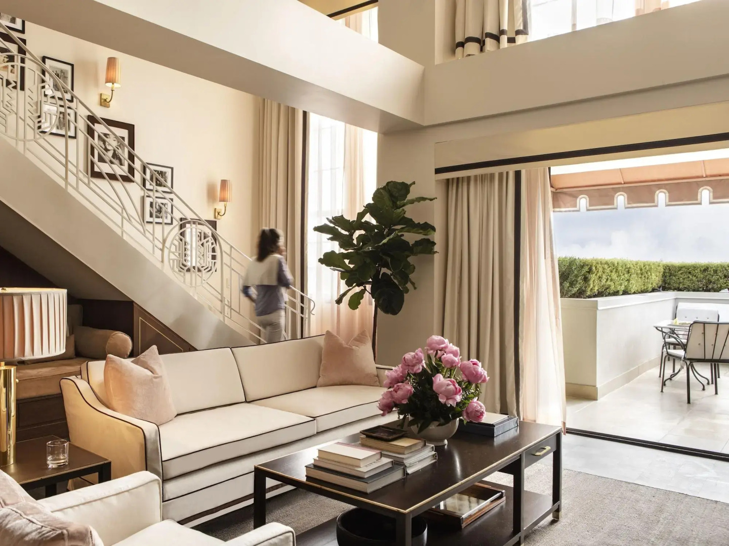 Photo - Sunset Tower Hotel