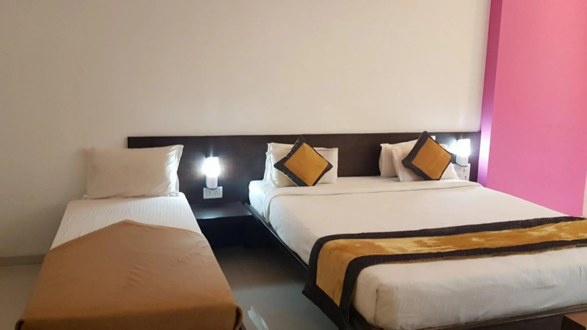 Hotel Golden View