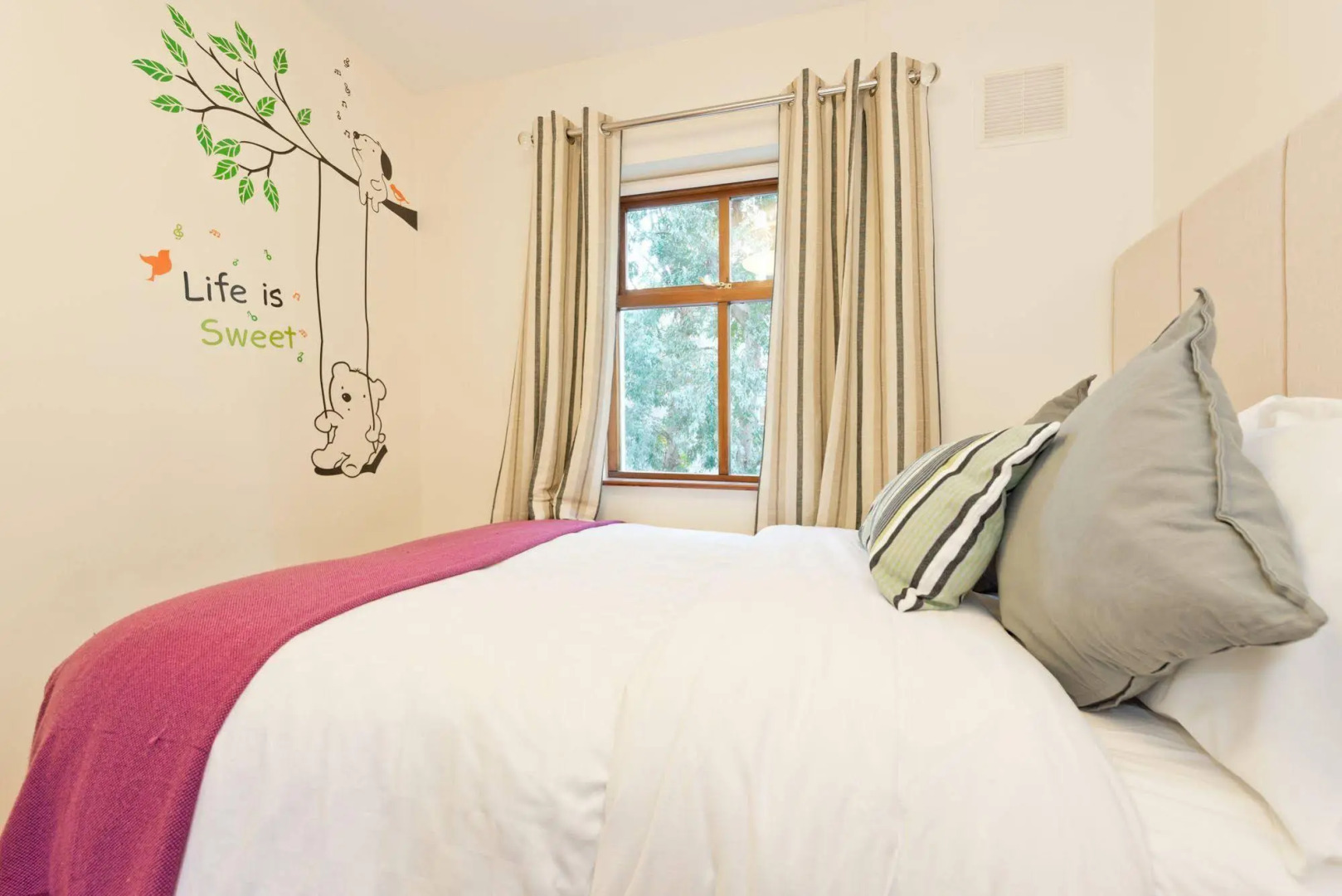 Photo - Roxford Lodge Hotel