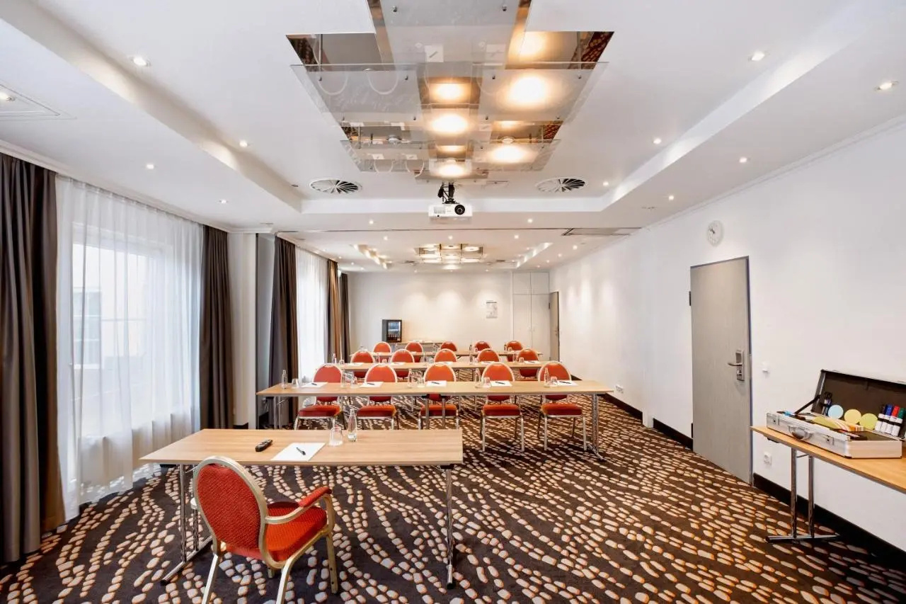 Photo - H+ Hotel Frankfurt Airport West