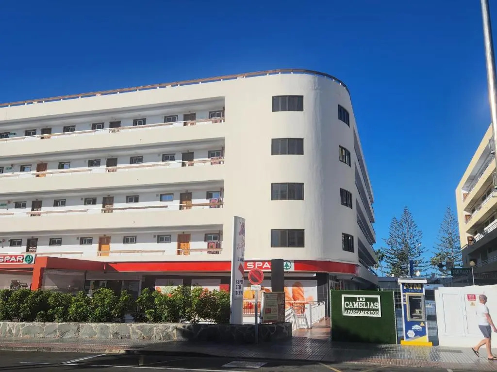 Photo - Las Camelias Apartments