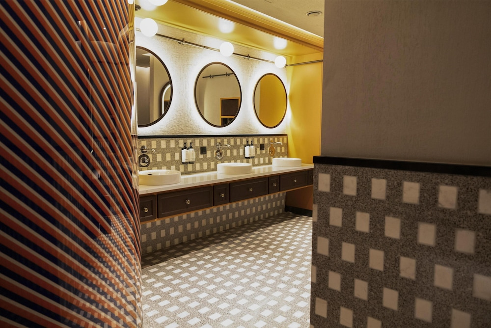 Photo - Canopy By Hilton Istanbul Taksim