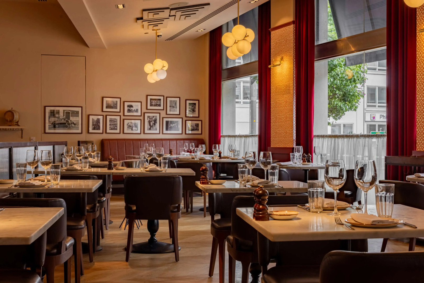 Foto - Park Plaza Victoria London