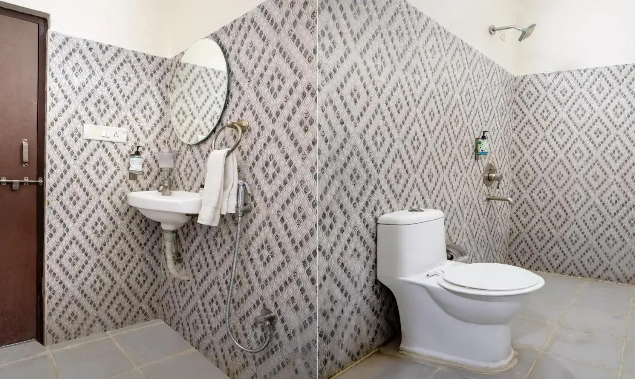 Photo - Treebo Emerald