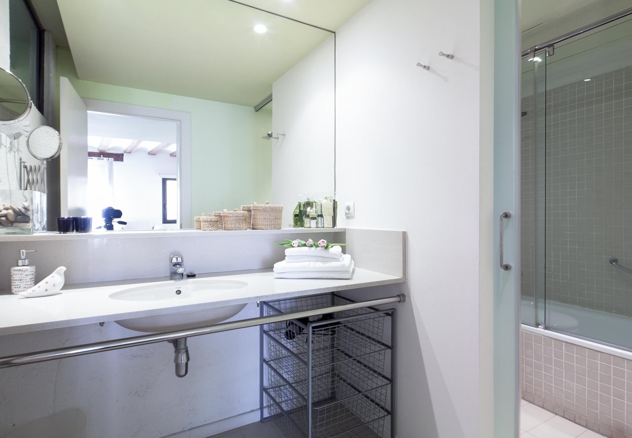 Photo - Inside Barcelona Apartments Esparteria