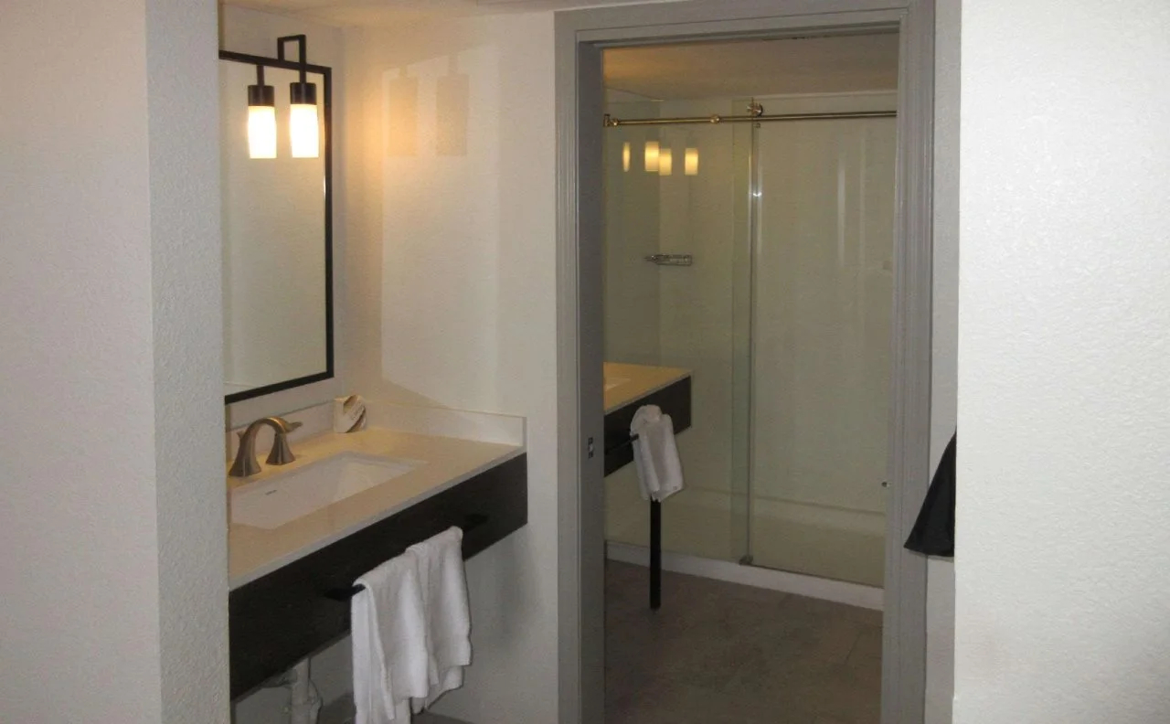 Photo - Windmill Suites Surprise - Phoenix, an Ascend Collection Hotel