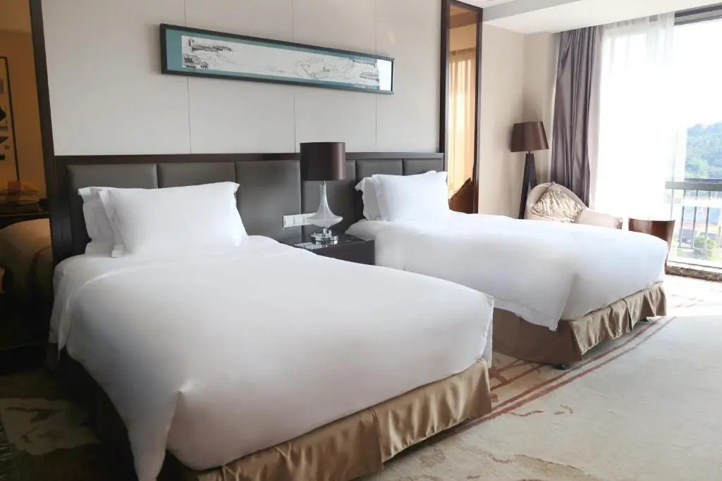 Howard Johnson by Wyndham Changsheng Plaza Meizhou