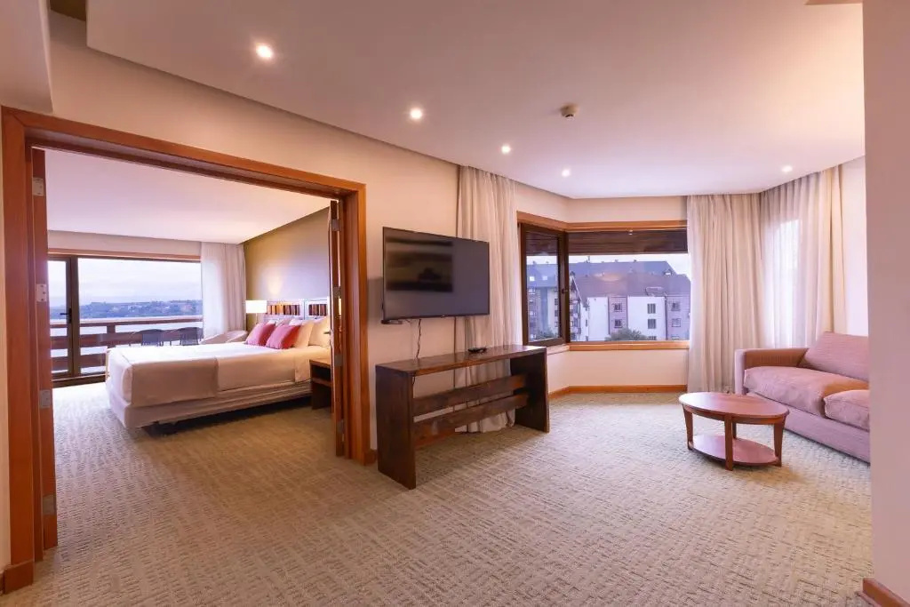 Photo - Wyndham Puerto Varas Pettra