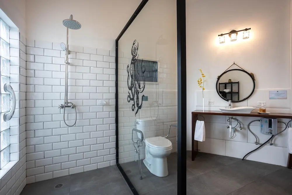 Photo - Divers Paradise Boutique Hotel