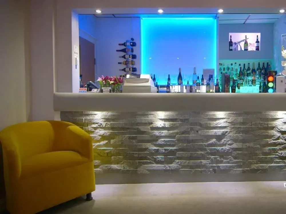 Photo - Kenley Hotel