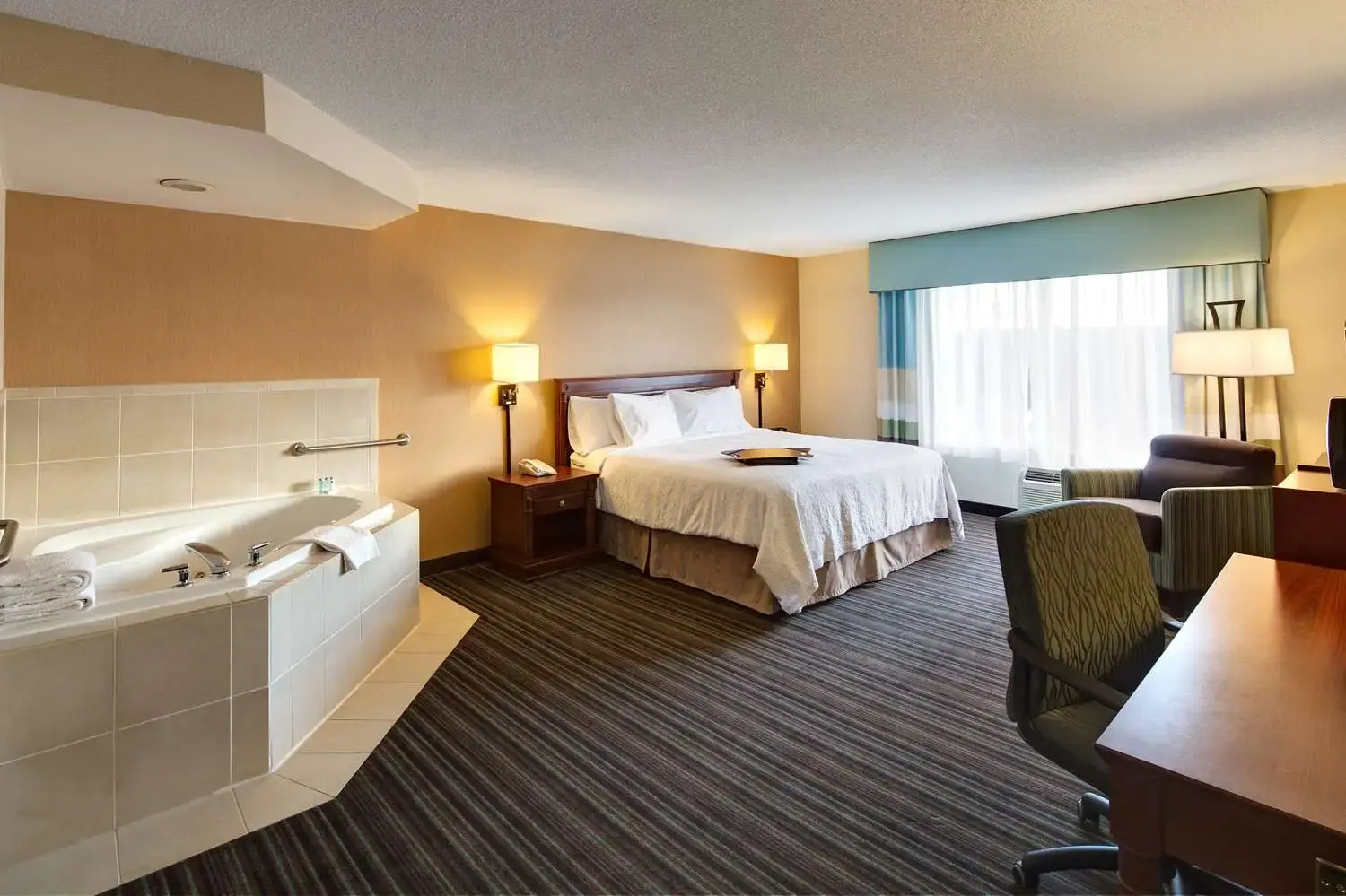 Foto - Hampton Inn & Suites by Hilton Toronto Airport