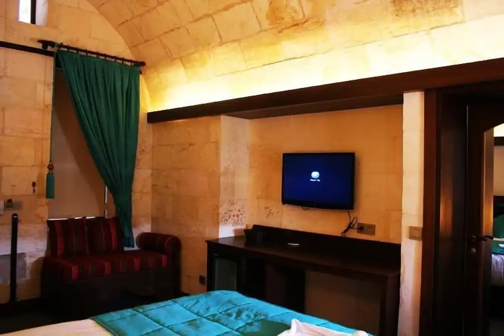 Photo - Sirehan Hotel