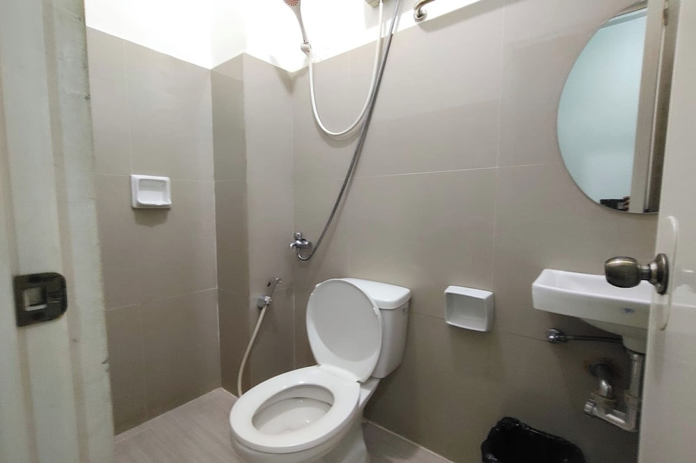 Foto - Yuj Inn Pasay