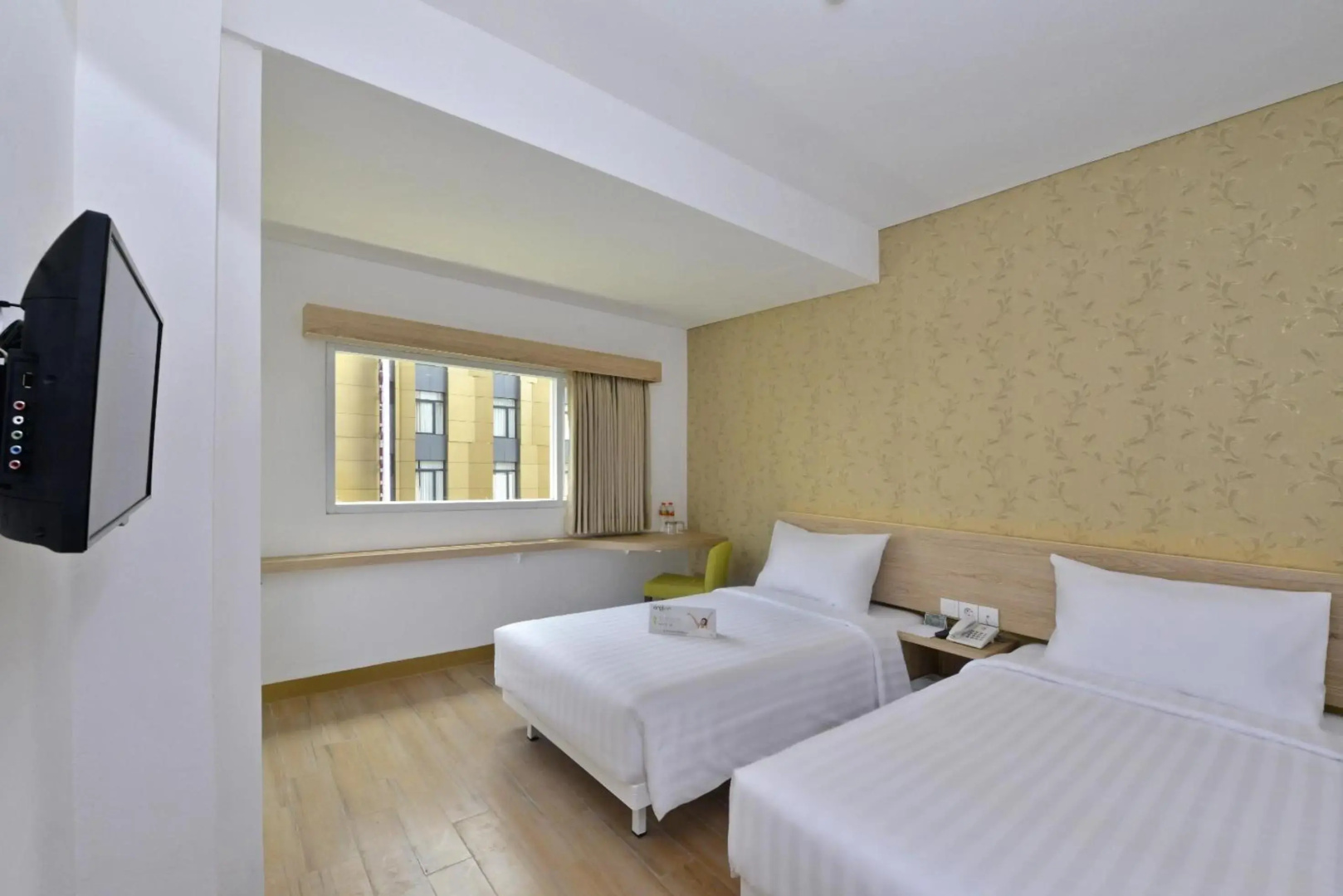 Photo - Whiz Hotel Falatehan Jakarta