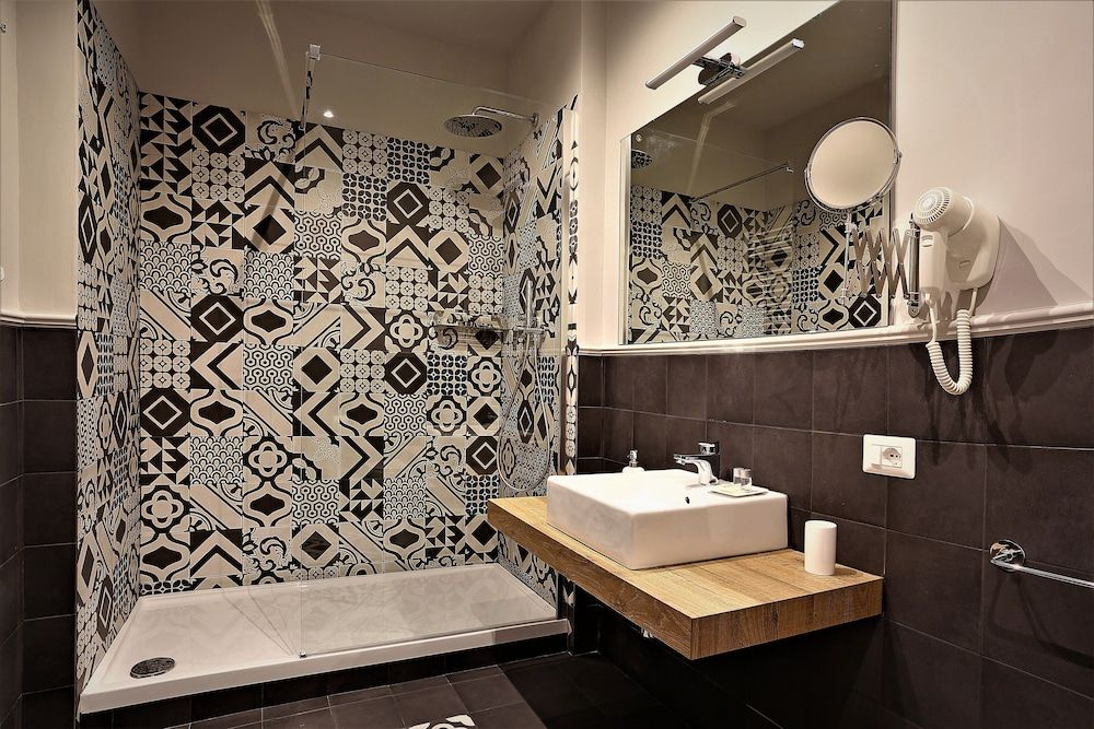 Photo - Romantica Guest House