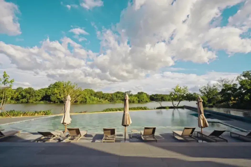 The Lucid Resort Deqing